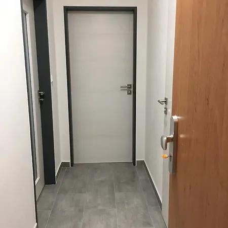 Kamenice Nad Lipou, Sofia * カメニツェ・ナト・リポウ